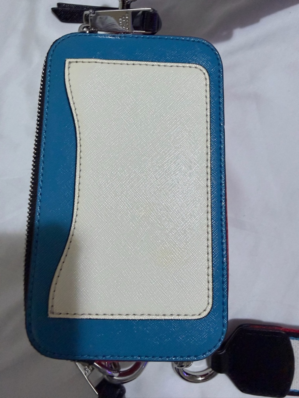 Marc Jacobs Blue & Red Lucy Graphic Snapshot Crossbody - Picture 5 of 13